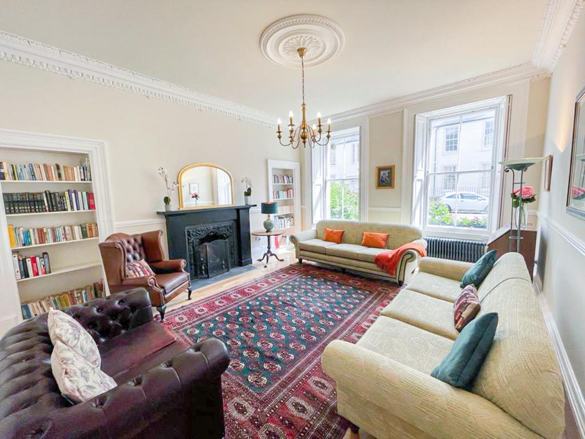 Remarkable 5Br Townhouse With Garden, Sleeps 12 Edinburgh Exterior photo